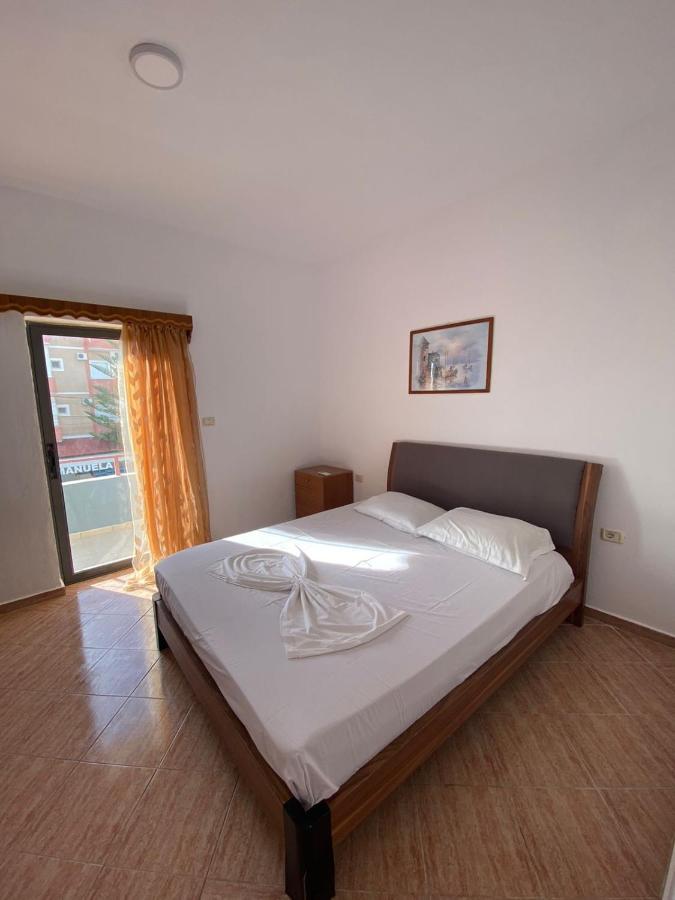 B&B Εξαμίλιο Εξωτερικό φωτογραφία